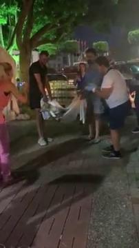 Biz bugün çok mutluyuz!