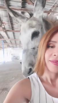 Yanmış ayaklarıyla gelmişti Sahra Çadırımıza bu çocuk