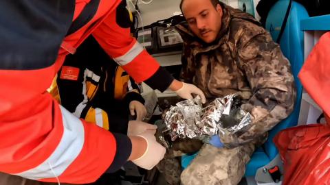 Osmaniye'de kurtarma ekipleri tarafından tespit edilen 8 aylık erkek kedi